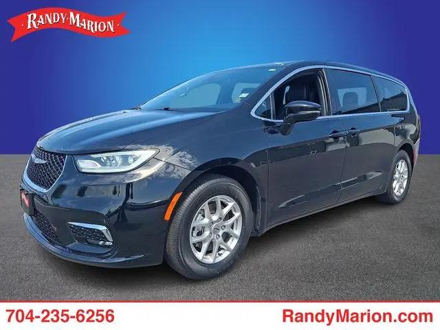 2025 Chrysler Pacifica Select for sale in Wilkesboro, NC