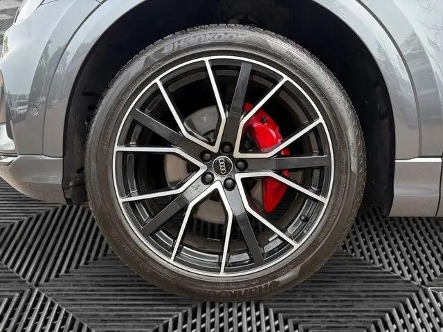 2021 Audi Q8 Premium Plus 55 TFSI quattro Tiptronic