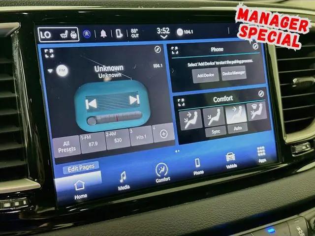 2023 Chrysler Pacifica Touring L