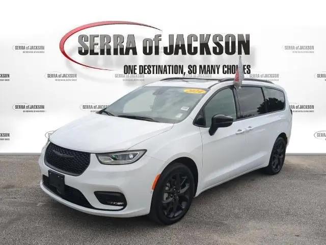 2024 Chrysler Pacifica Limited AWD