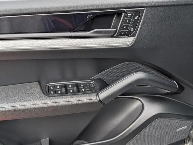 2024 Porsche Cayenne Cayenne