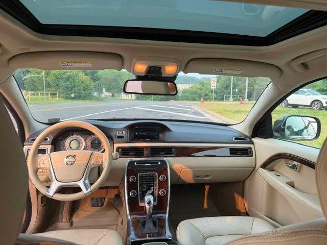 2013 Volvo XC70 3.2