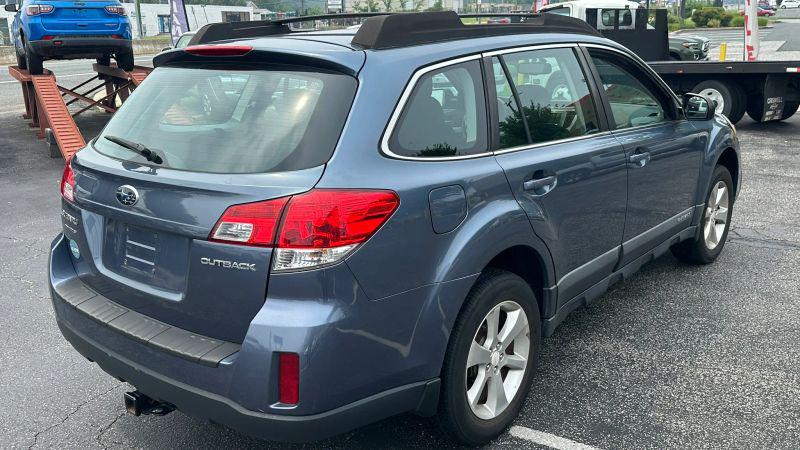 2014 Subaru Outback 2.5i