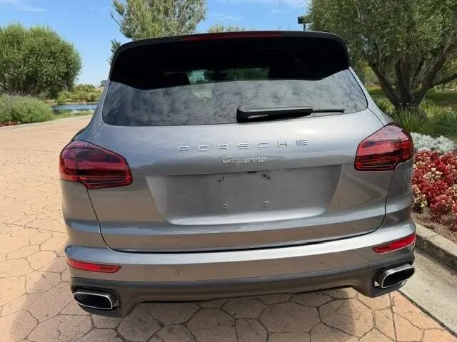 2016 Porsche Cayenne Cayenne