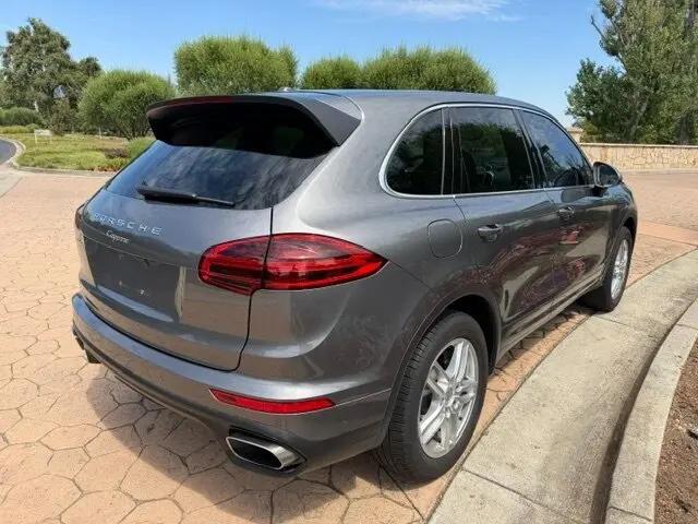2016 Porsche Cayenne Cayenne