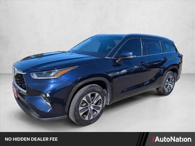 2021 Toyota Highlander XLE for sale in Hayward, CA