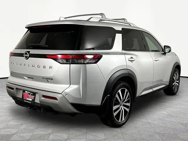 2023 Nissan Pathfinder Platinum FWD
