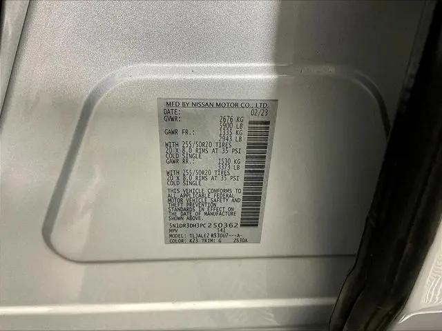 2023 Nissan Pathfinder Platinum FWD