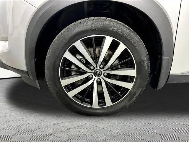 2023 Nissan Pathfinder Platinum FWD