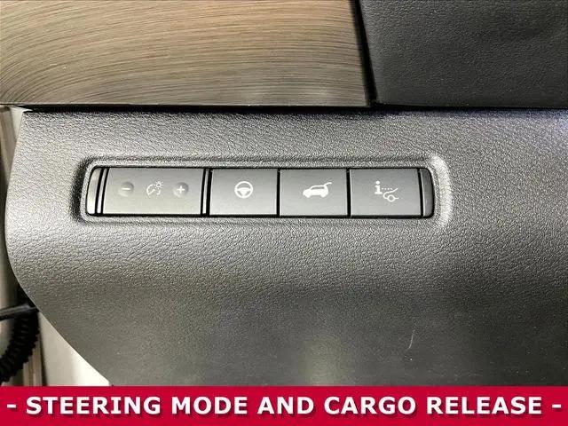 2023 Nissan Pathfinder Platinum FWD