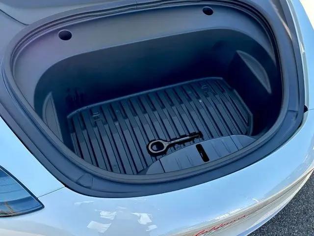2023 Tesla Model 3 Rear-Wheel Drive