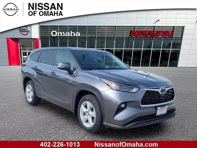 2024 Toyota Highlander LE for sale in Omaha, NE