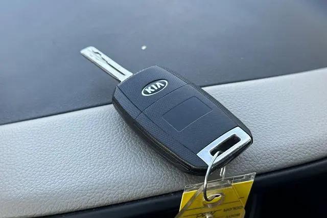 2016 Kia Rio EX