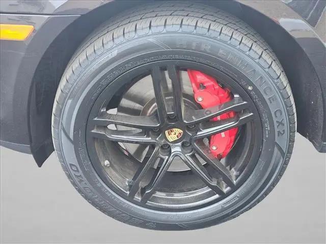 2023 Porsche Macan S