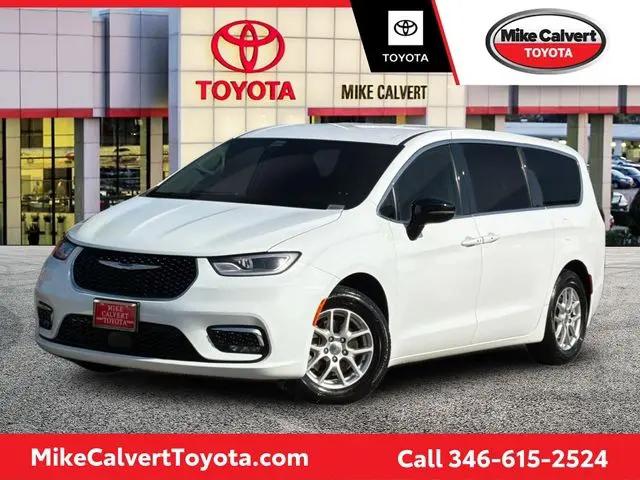 2024 Chrysler Pacifica Touring L for sale in Houston, TX