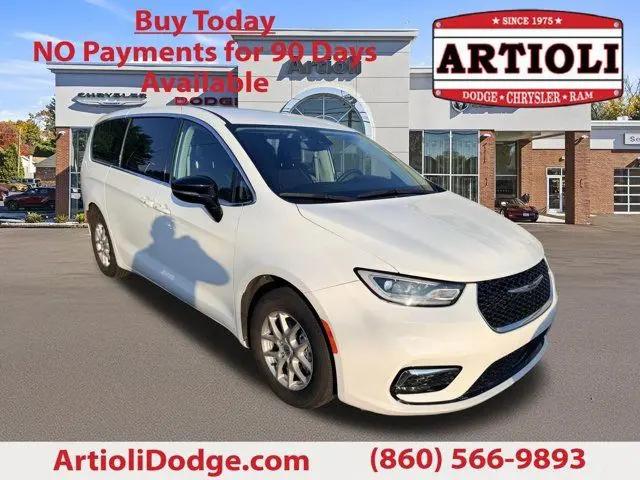 2024 Chrysler Pacifica Touring L for sale in Enfield, CT