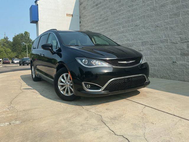 2017 Chrysler Pacifica Touring-L for sale in Flint, MI