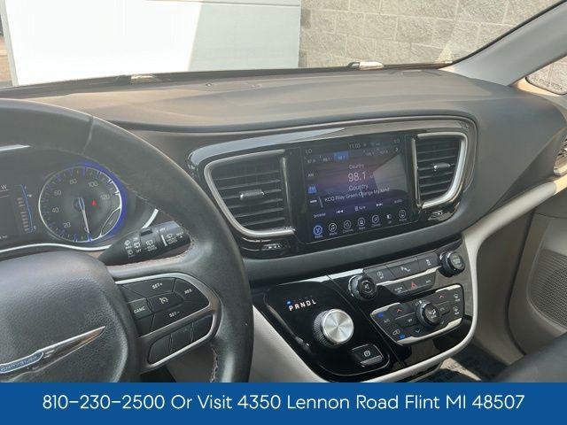 2017 Chrysler Pacifica Touring-L