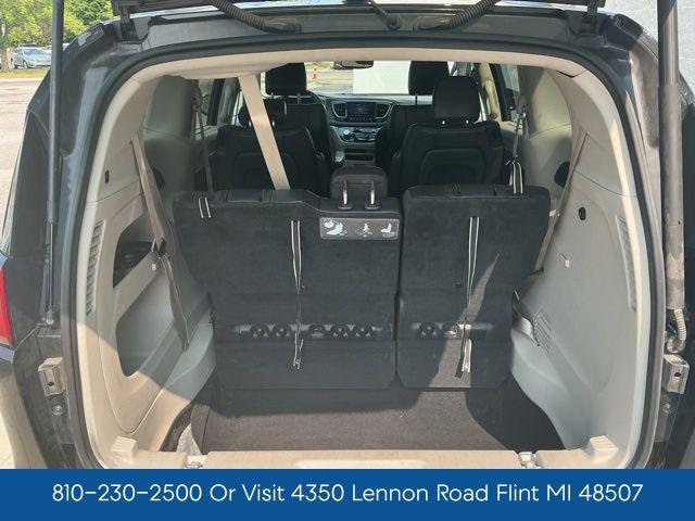 2017 Chrysler Pacifica Touring-L