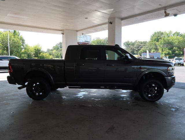 2022 Ram 2500 Laramie Mega Cab 4x4 64 Box