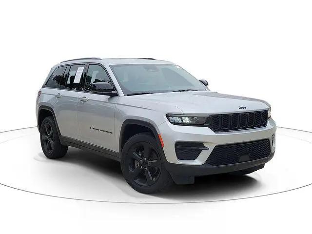 2023 Jeep Grand Cherokee Altitude X 4x4 for sale in Chicago, IL