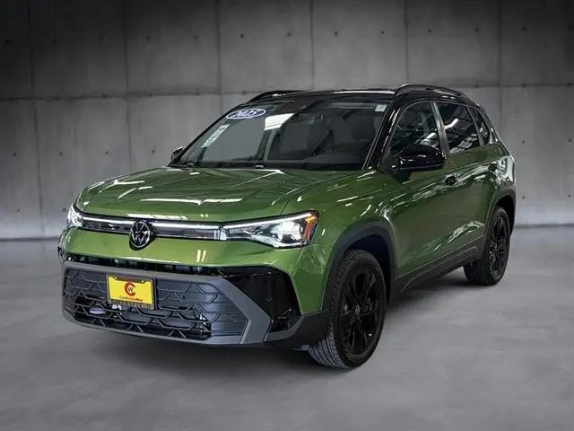 2025 Volkswagen Taos 1.5T SE Black for sale in Bakersfield, CA