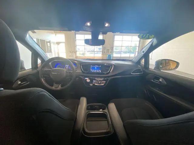 2020 Chrysler Pacifica Touring for sale in Evansville, IN