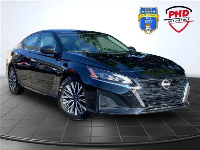 2025 Nissan Altima SV FWD for sale in ELYRIA, OH