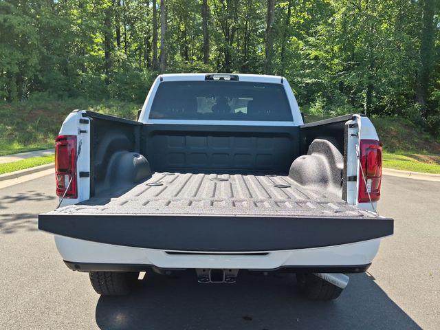 2026 Ram 2500 Big Horn Crew Cab 4x4 64 Box