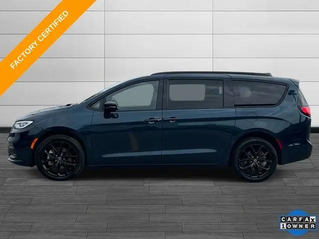 2025 Chrysler Pacifica Limited AWD