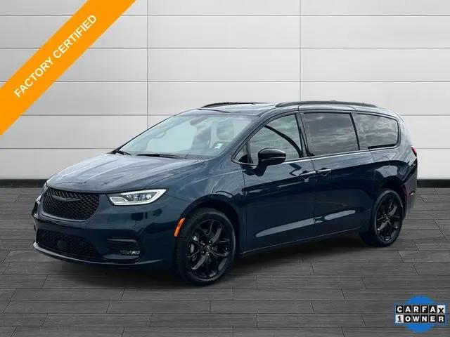 2025 Chrysler Pacifica Limited AWD