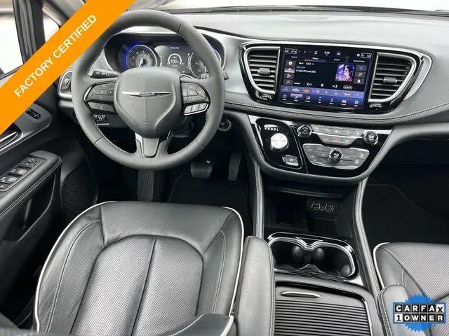 2025 Chrysler Pacifica Limited AWD