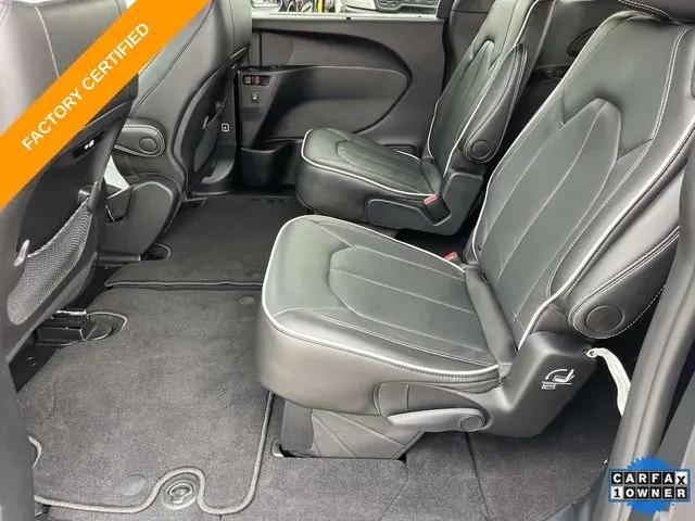 2025 Chrysler Pacifica Limited AWD