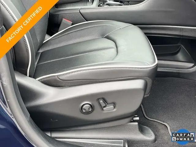 2025 Chrysler Pacifica Limited AWD