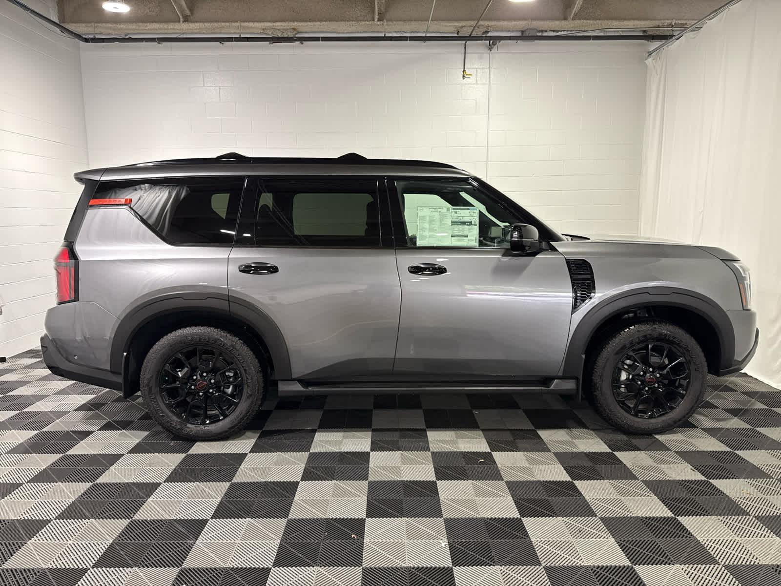 2026 Nissan Armada PRO-4X - Photo 8