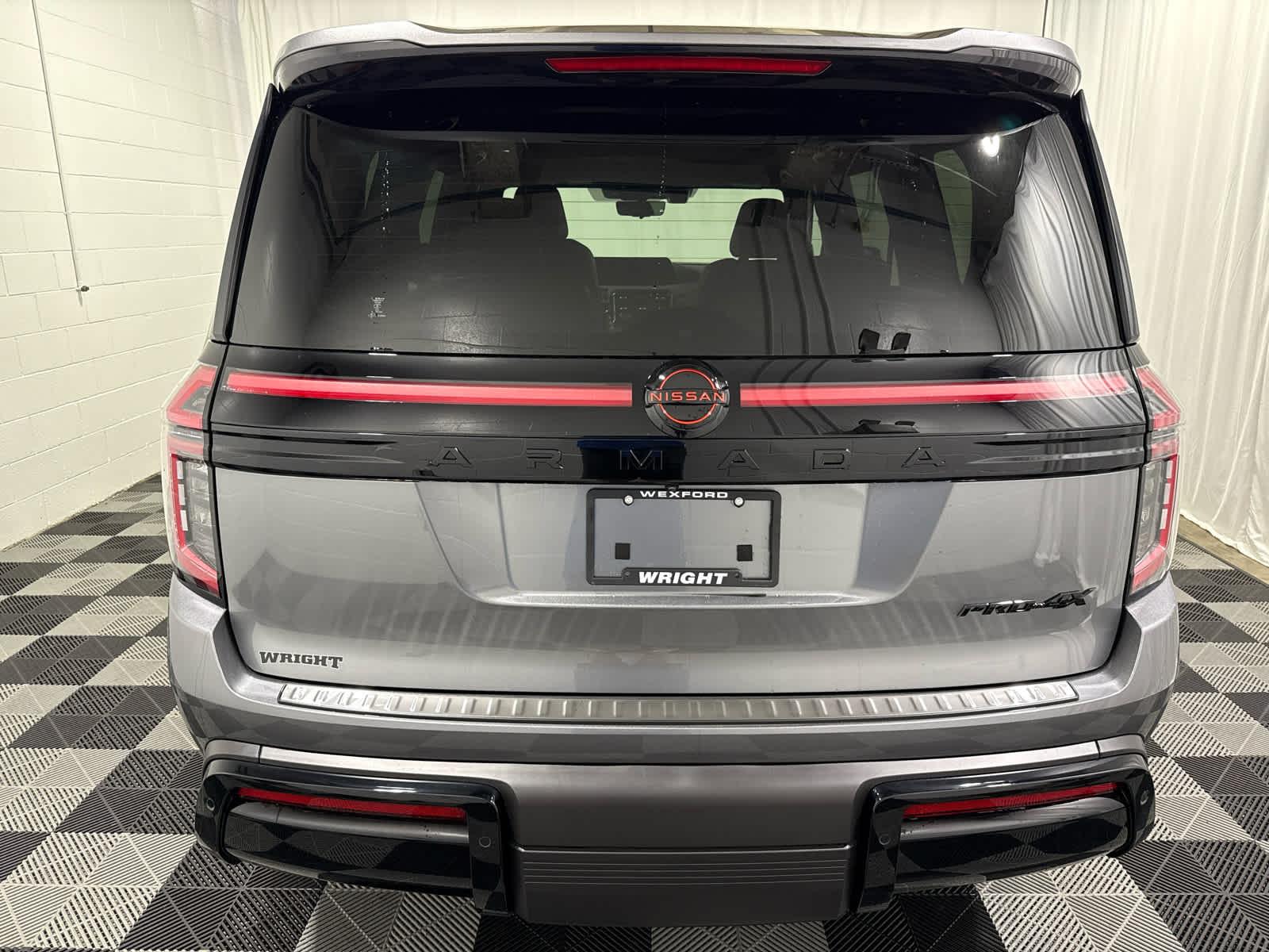 2026 Nissan Armada PRO-4X - Photo 10