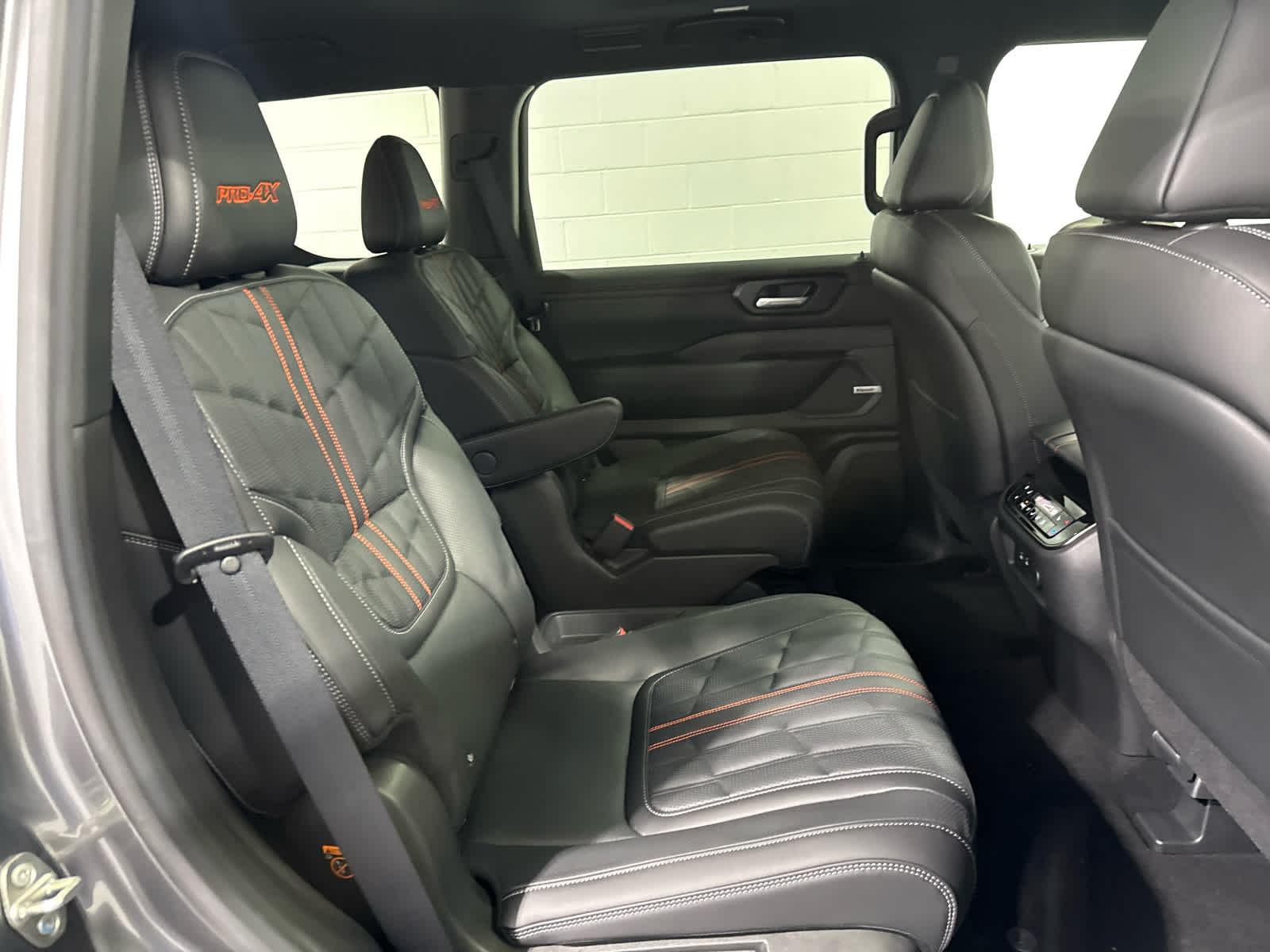 2026 Nissan Armada PRO-4X - Photo 26