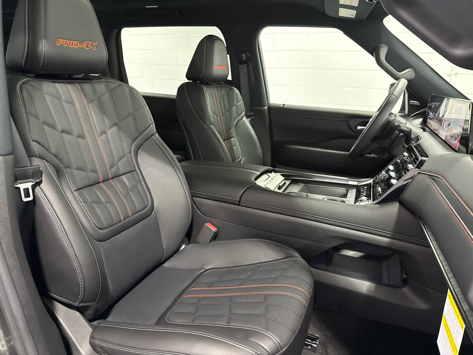2026 Nissan Armada PRO-4X - Photo 29