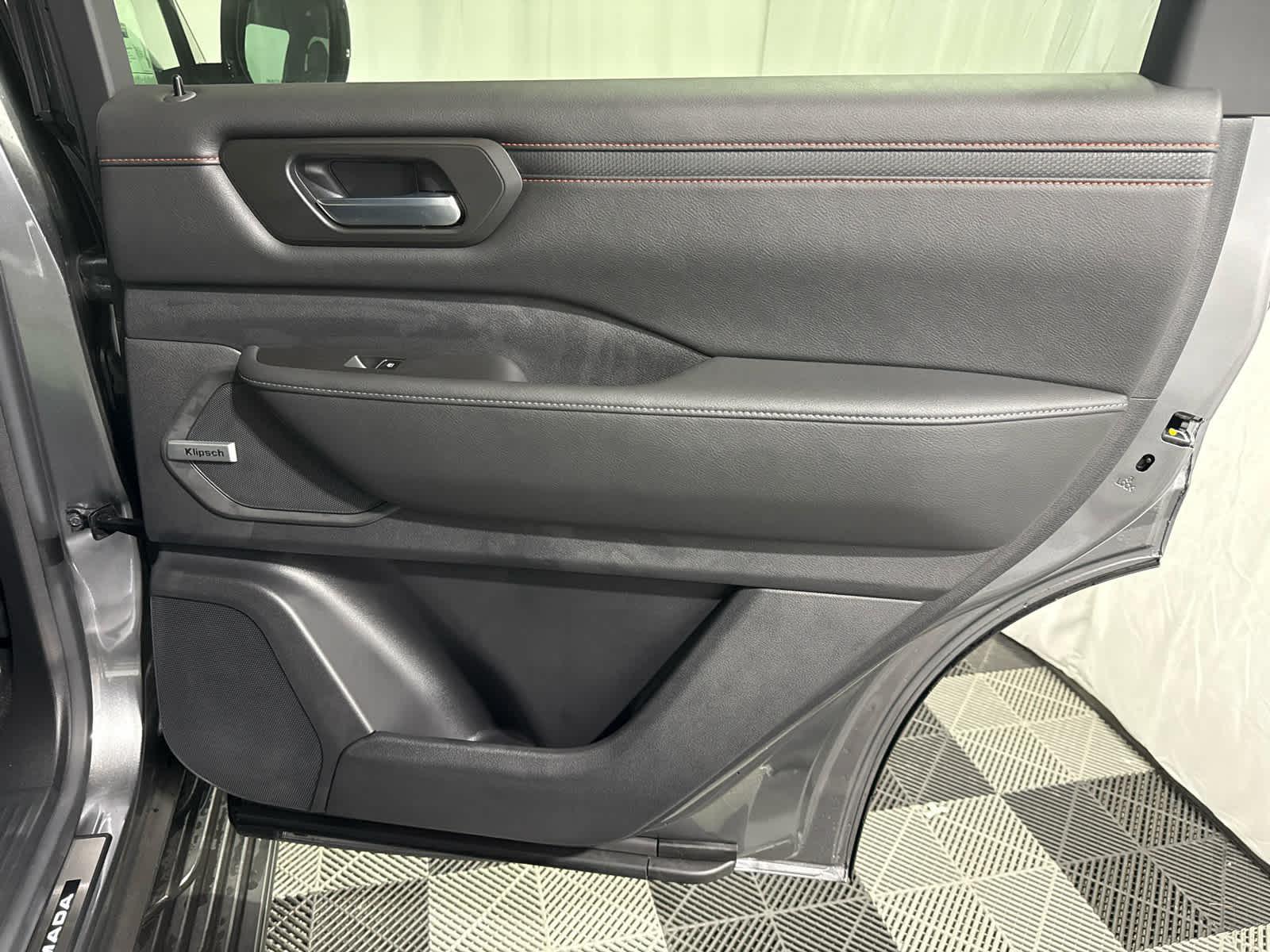 2026 Nissan Armada PRO-4X - Photo 34