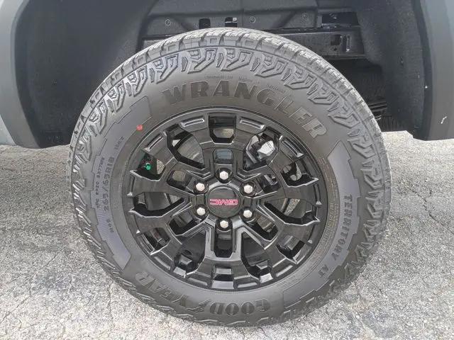 2026 GMC Canyon Elevation, 4WD