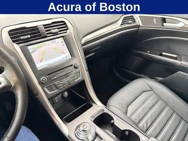 2017 Ford Fusion SE