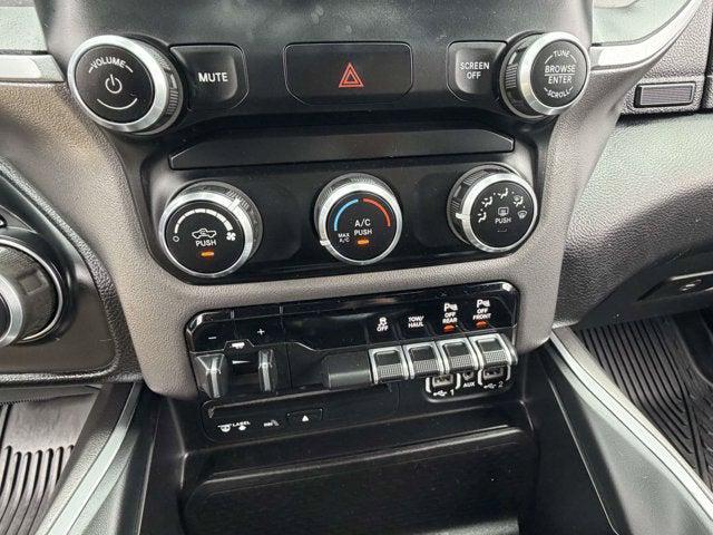 2019 Ram 1500 Big Horn/Lone Star Crew Cab 4x4 5'7" Box