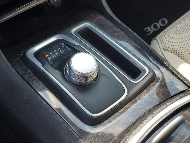 2017 Chrysler 300 AWD