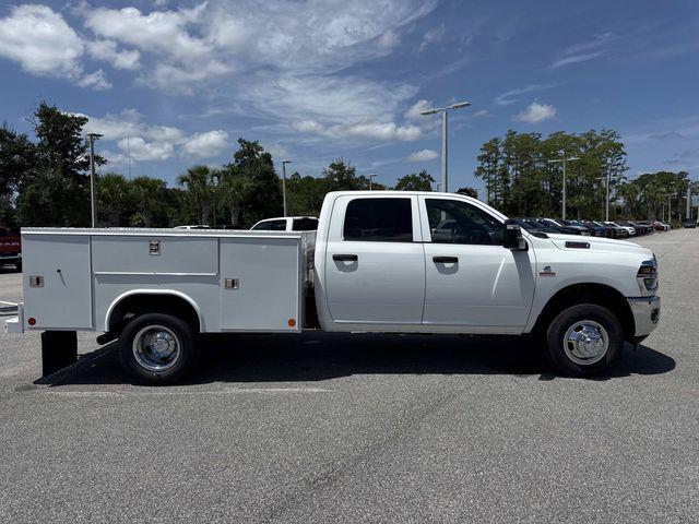 2026 RAM 3500 Chassis RAM 3500 TRADESMAN CREW CAB CHASSIS 4X4 60 CA