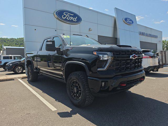 2025 Chevrolet Silverado 2500HD 4WD Crew Cab Standard Bed ZR2 for sale in Mansfield, PA
