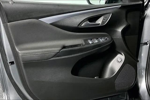 2025 Buick NV Preferred FWD