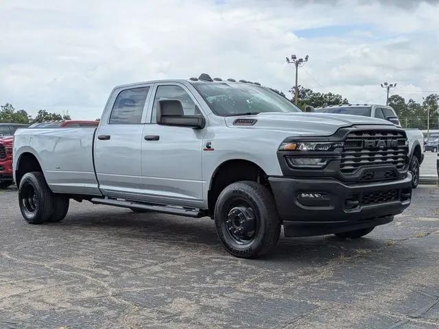 2026 Ram 3500 Tradesman Crew Cab 4x4 8 Box
