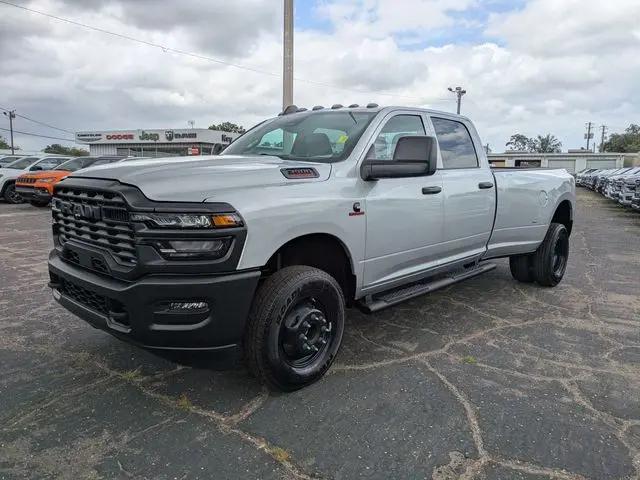 2026 Ram 3500 Tradesman Crew Cab 4x4 8 Box