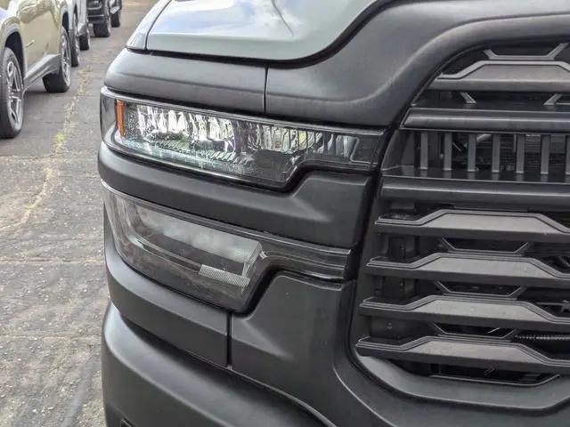 2026 Ram 3500 Tradesman Crew Cab 4x4 8 Box