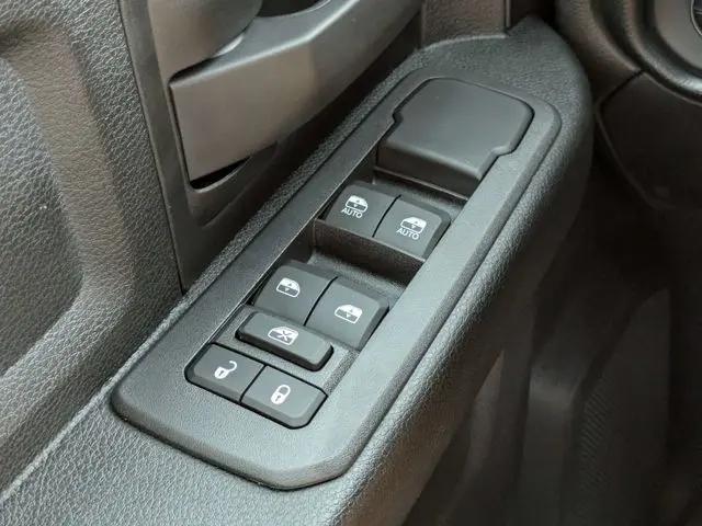 2026 Ram 3500 Tradesman Crew Cab 4x4 8 Box